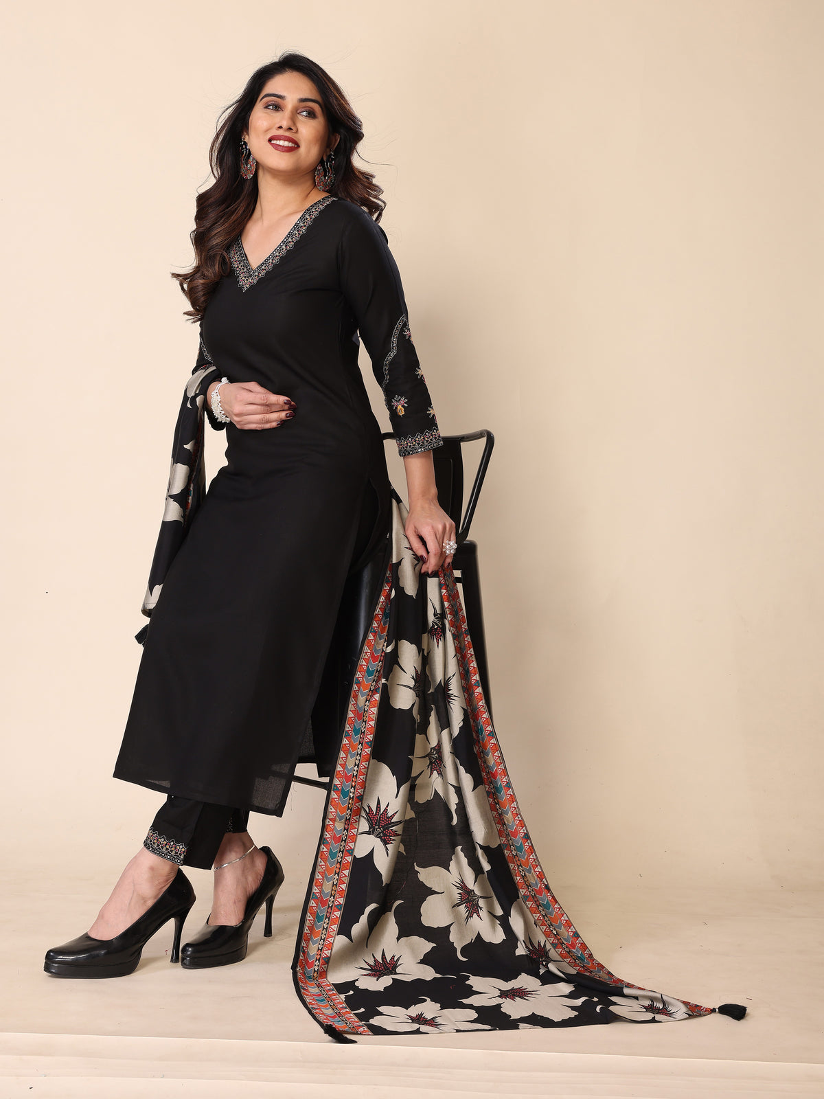 Black Zari Embroidery Cotton Kurta Pant Set with Dupatta – Sophisticated & Comfortable