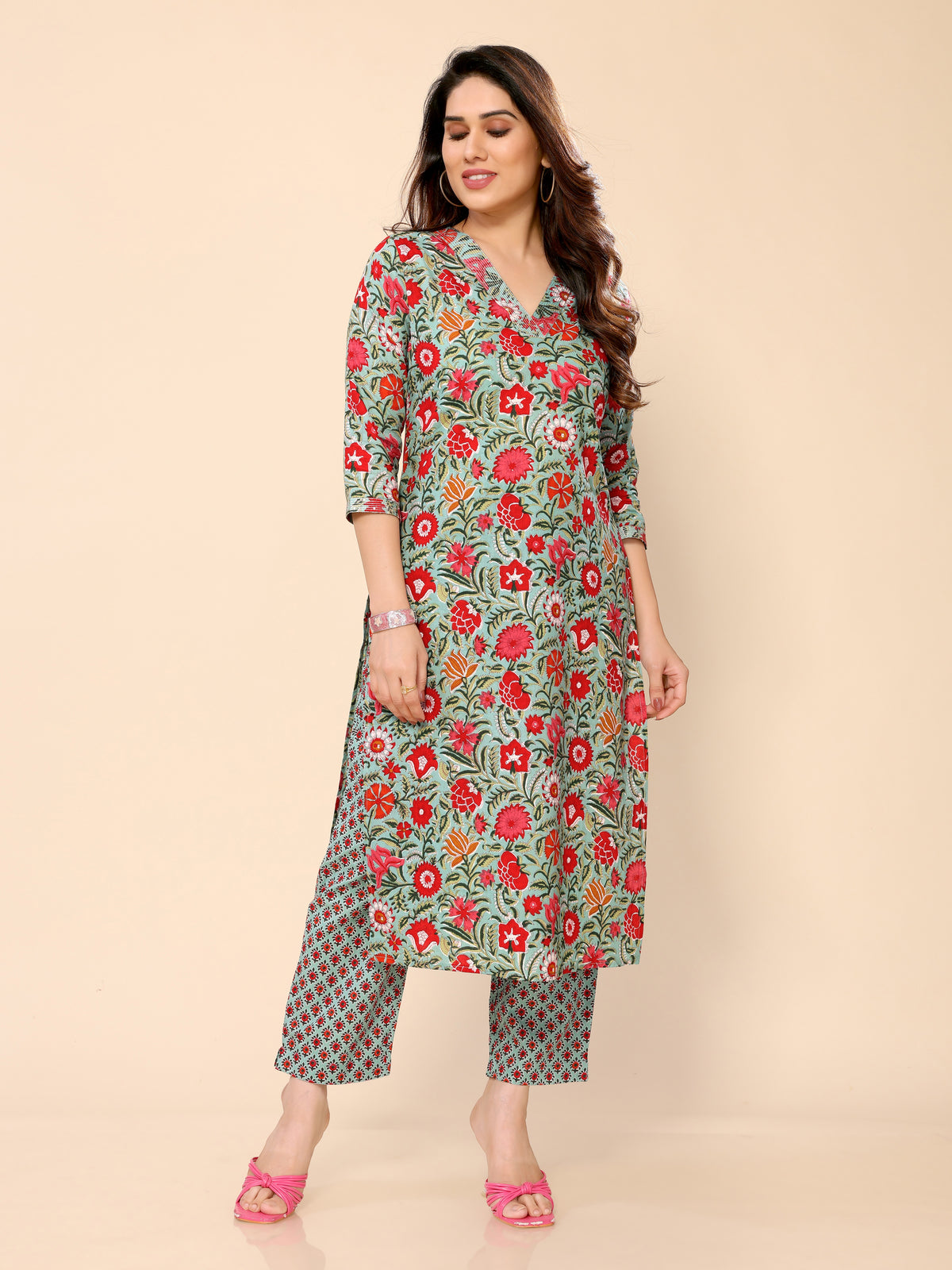 Cyan Green Women's Regular Fit Floral Printed Straight Kurti with Pant