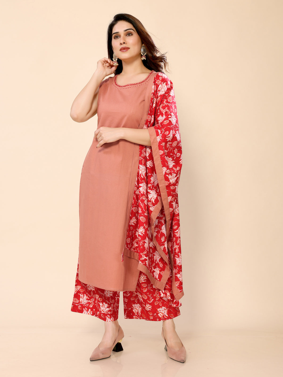 Peach & Red Floral Printed Sleeveless Kurta Pant & Dupatta Set