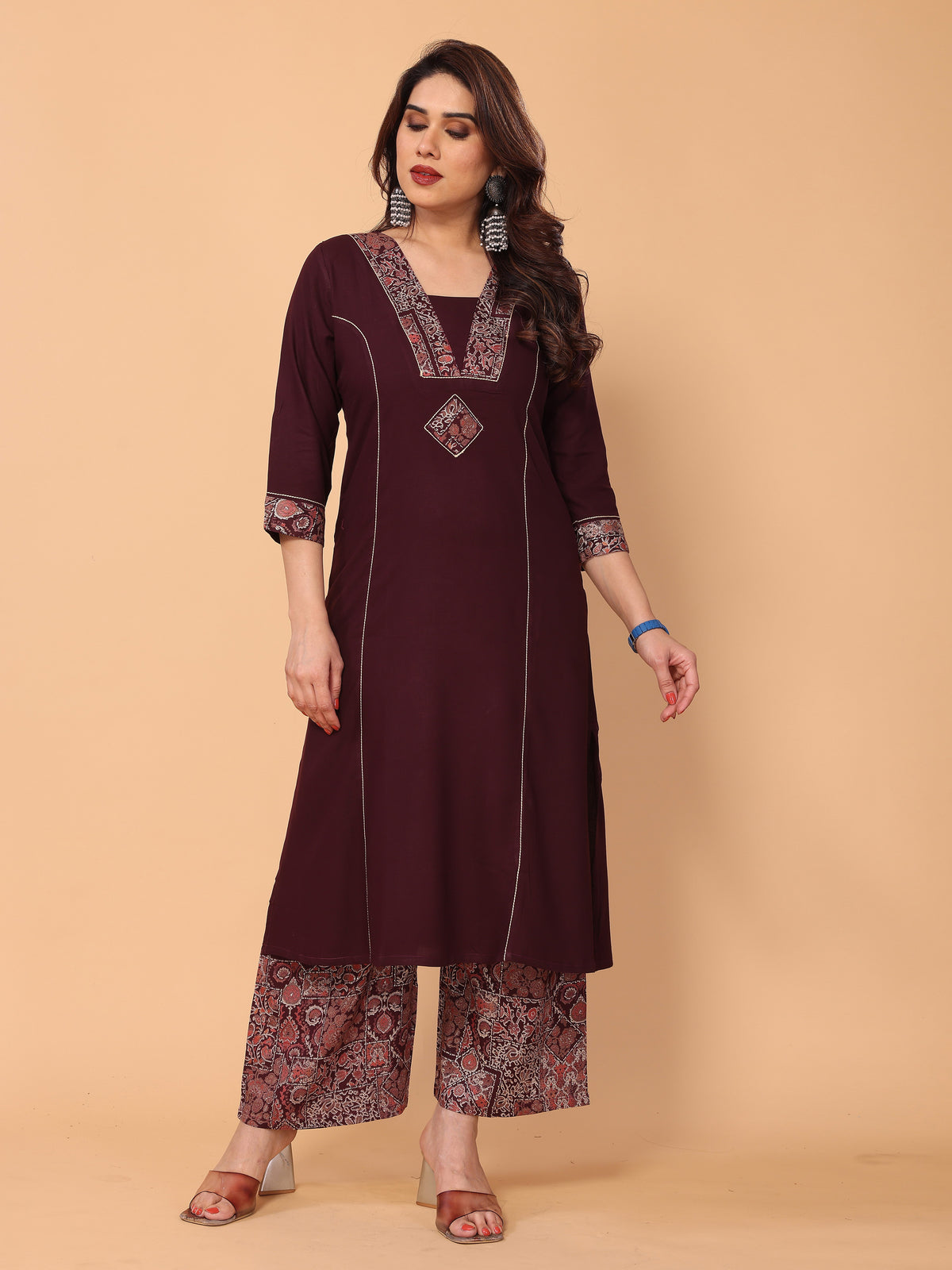Elegant Magenta V Neck Foil Print Kurta Palazzo Set for Women
