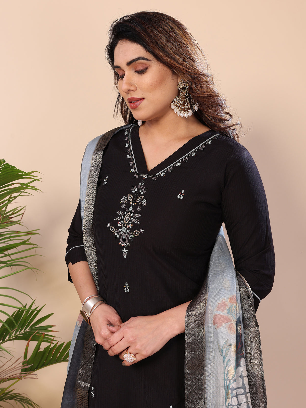 BLACK KURTA SET WITH ORGANZA DUPATTA