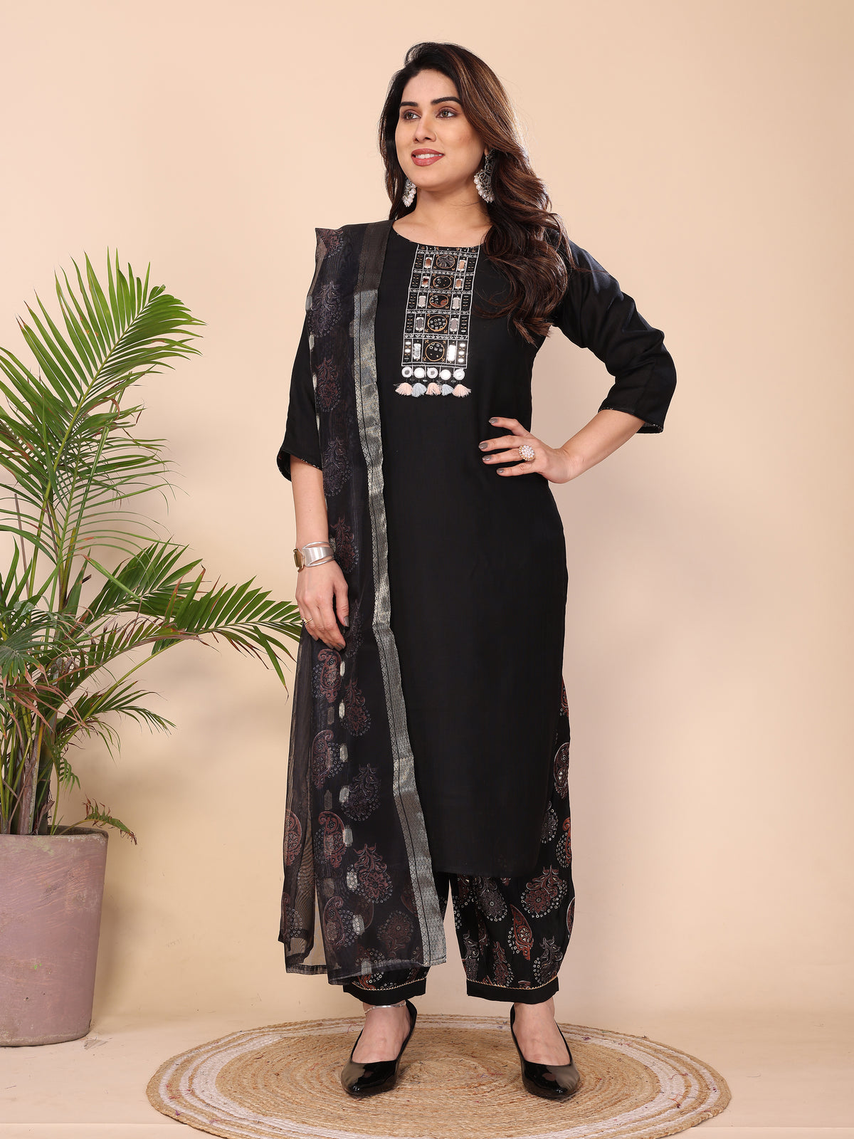 KURTA SUIT WITH ORGANZA DUPATTA