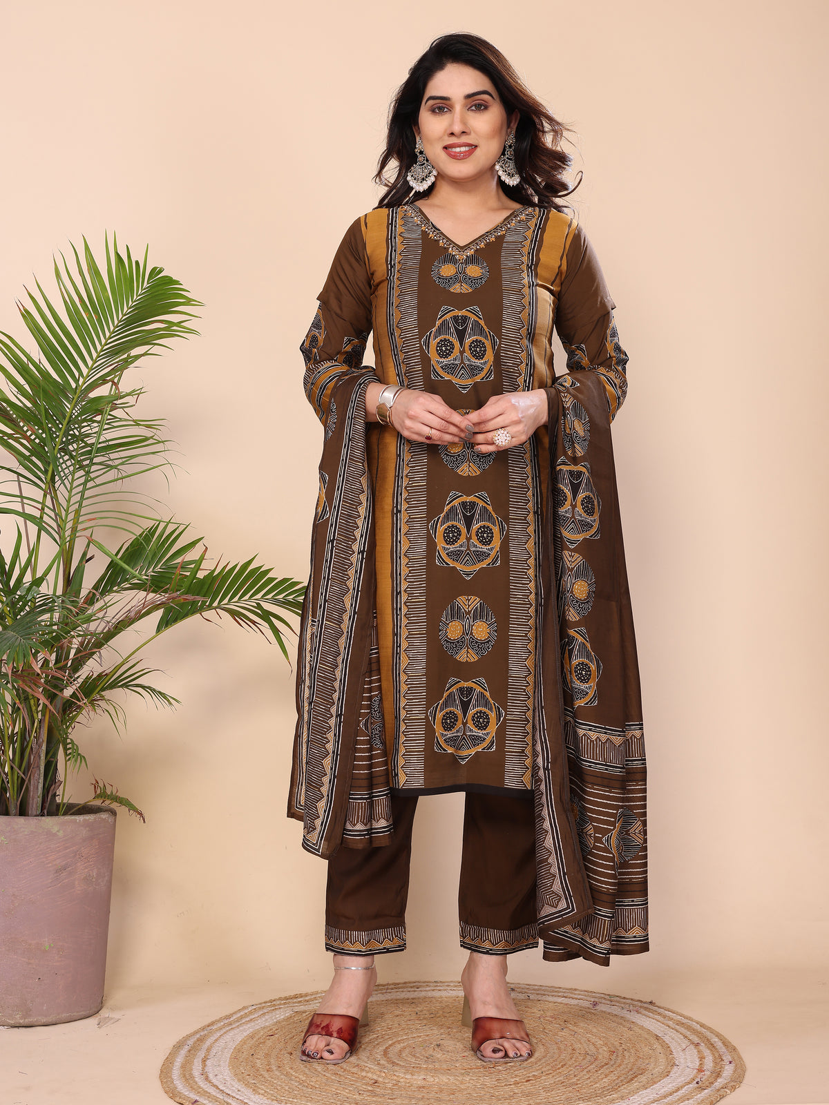 Kurta Pant Set With Dupatta