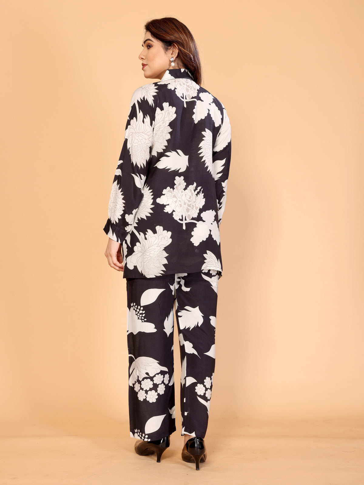 Elegant Black & White Floral Printed Co-Ord Set