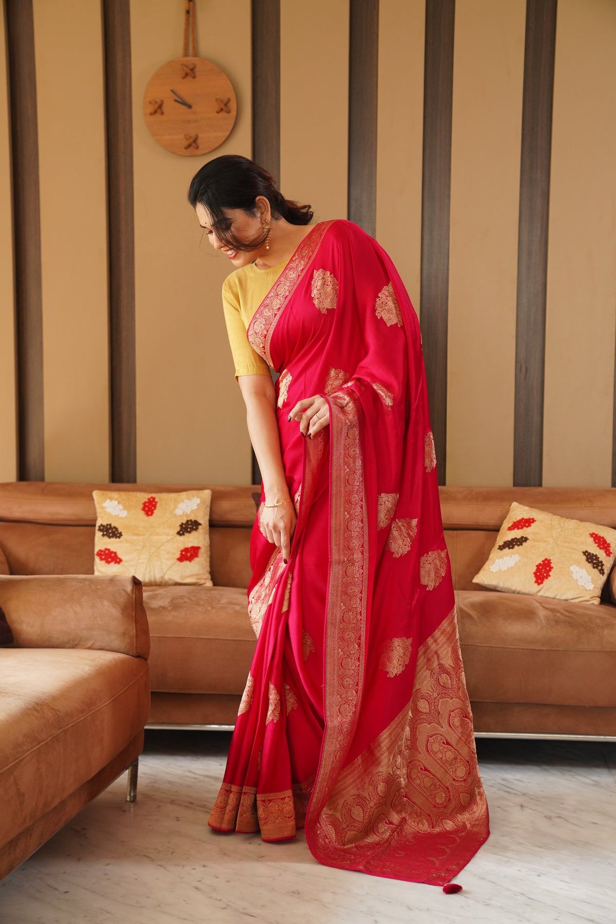 Rishika Premium Designer Saree – Elegant Contrast Border Collection