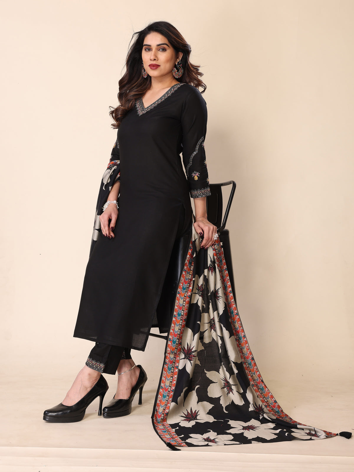 Black Zari Embroidery Cotton Kurta Pant Set with Dupatta – Sophisticated & Comfortable