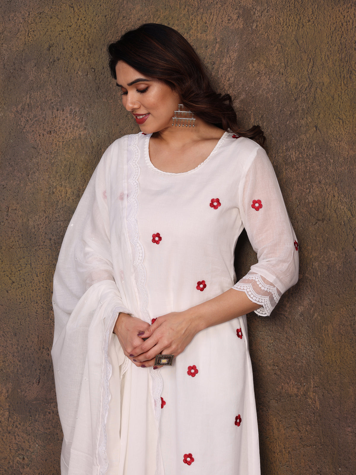 White Floral Embroidered Straight Kurta Pant & Dupatta Set