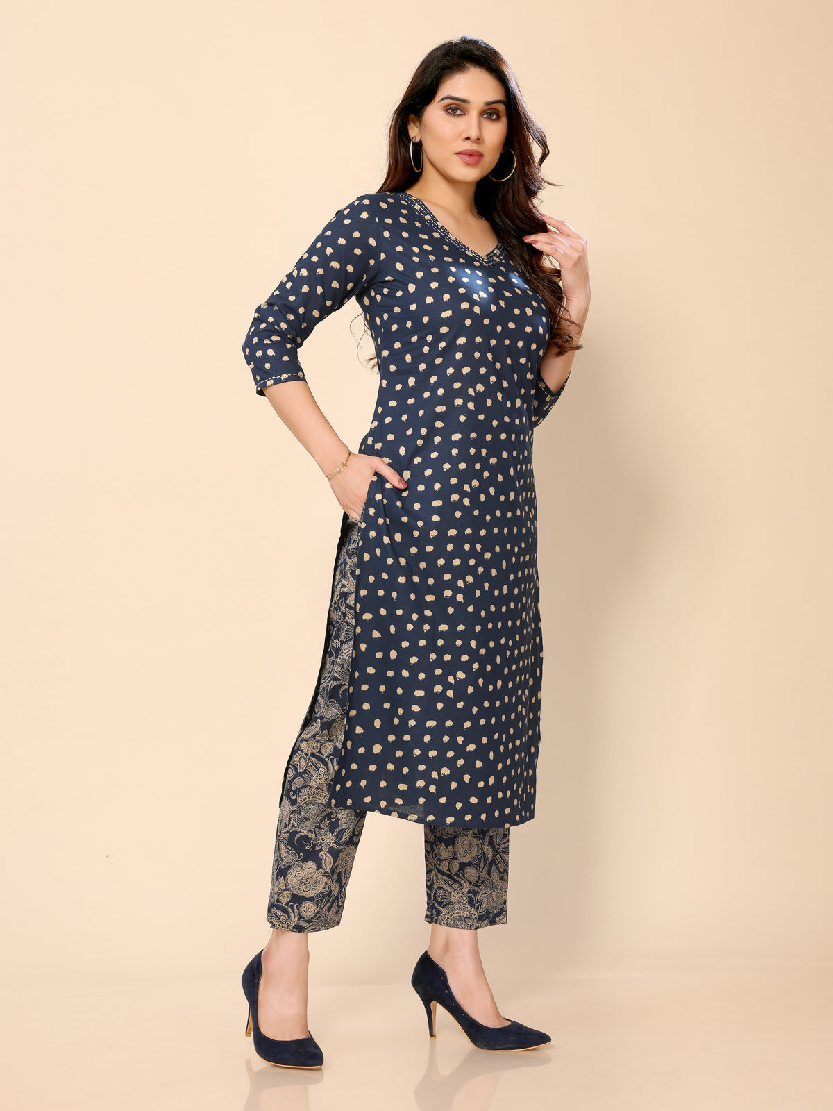 Teal Blue Printed Half Sleeves Cotton Kurta with Pants