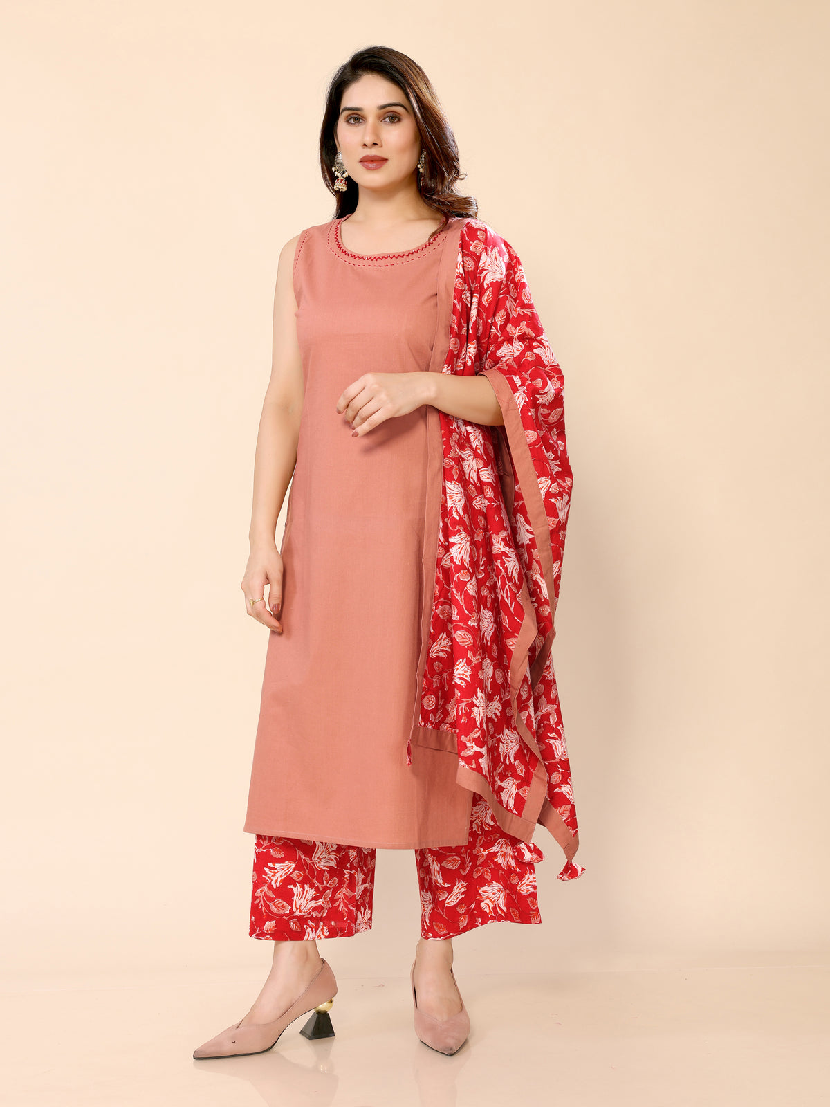 Peach & Red Floral Printed Sleeveless Kurta Pant & Dupatta Set
